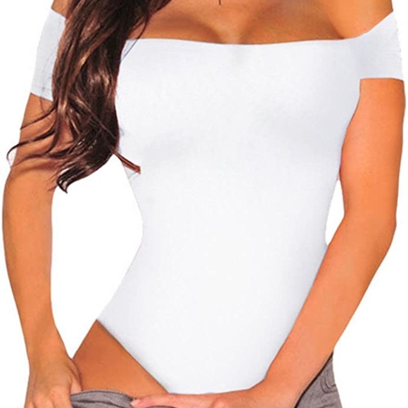 ❇️3/$30❇️ EUC Light Pink Off Shoulder Short Sleeve Stretchy Bodycon Bodysuit Top - Picture 3 of 8